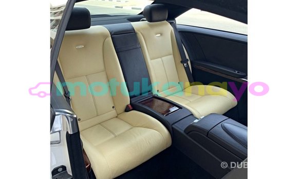 Buy Import Mercedes-Benz 190 (W201) White Car in Import - Dubai in Bandundu Buy Import Mercedes-Benz 190 (W201) White Car in Import - Dubai in Bandundu