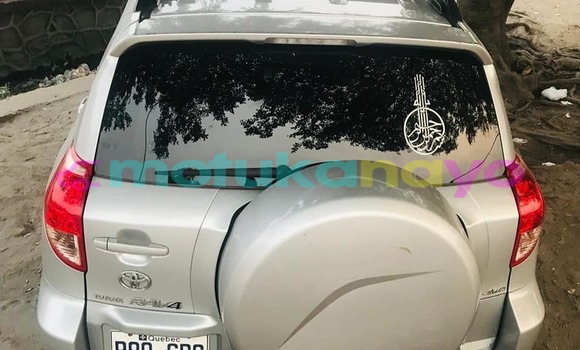 Acheter Occasion Voiture Toyota RAV4 Gris à Kinshasa, Kinshasa Acheter Occasion Voiture Toyota RAV4 Gris à Kinshasa, Kinshasa