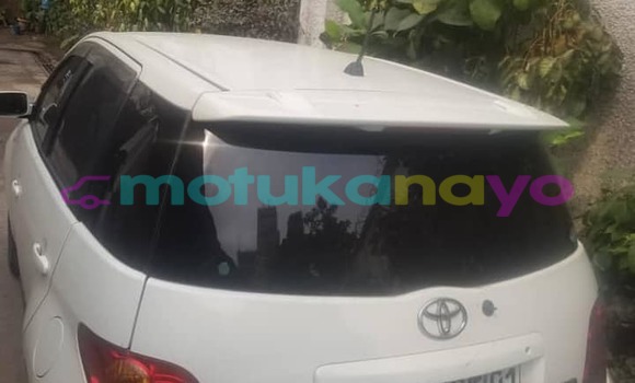 Acheter Occasion Voiture Toyota Ist Blanc à Kinshasa, Kinshasa Acheter Occasion Voiture Toyota Ist Blanc à Kinshasa, Kinshasa