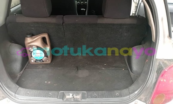 Acheter Occasion Voiture Toyota Ist Blanc à Kinshasa, Kinshasa Acheter Occasion Voiture Toyota Ist Blanc à Kinshasa, Kinshasa