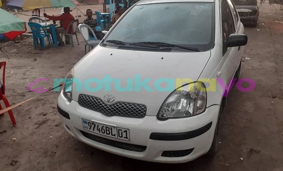 Acheter Occasion Voiture Toyota Yaris Blanc à Kinshasa, Kinshasa Acheter Occasion Voiture Toyota Yaris Blanc à Kinshasa, Kinshasa