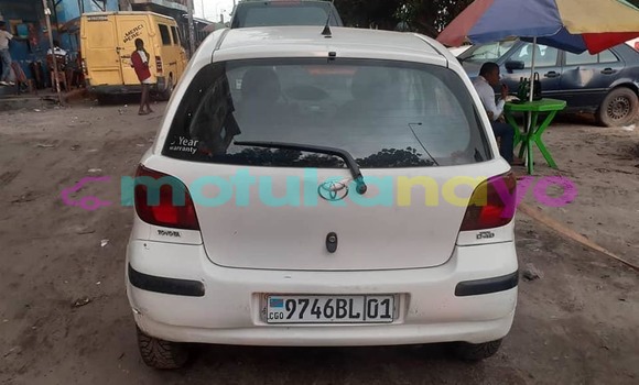 Acheter Occasion Voiture Toyota Yaris Blanc à Kinshasa, Kinshasa Acheter Occasion Voiture Toyota Yaris Blanc à Kinshasa, Kinshasa