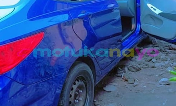 Acheter Occasion Voiture Hyundai Accent Bleu à Kinshasa, Kinshasa Acheter Occasion Voiture Hyundai Accent Bleu à Kinshasa, Kinshasa