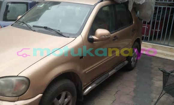 Acheter Occasion Voiture Mercedes‒Benz ML–Class Marron à Kinshasa, Kinshasa