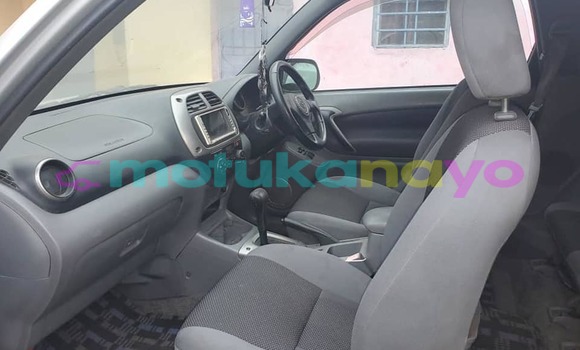 Acheter Occasion Voiture Toyota RAV4 Gris à Kinshasa, Kinshasa Acheter Occasion Voiture Toyota RAV4 Gris à Kinshasa, Kinshasa