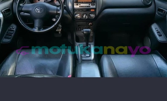 Acheter Occasion Voiture Toyota RAV4 Noir à Kinshasa, Kinshasa Acheter Occasion Voiture Toyota RAV4 Noir à Kinshasa, Kinshasa