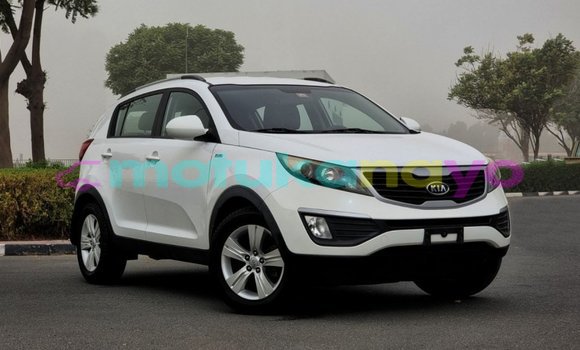 Buy Import Kia Sportage White Car in Import - Dubai in Bandundu Buy Import Kia Sportage White Car in Import - Dubai in Bandundu