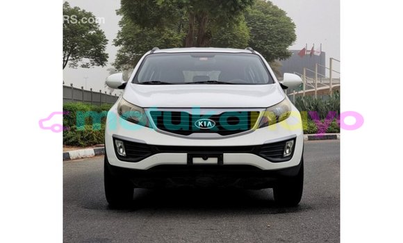 Buy Import Kia Sportage White Car in Import - Dubai in Bandundu Buy Import Kia Sportage White Car in Import - Dubai in Bandundu