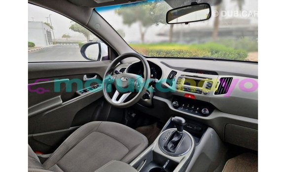 Buy Import Kia Sportage White Car in Import - Dubai in Bandundu Buy Import Kia Sportage White Car in Import - Dubai in Bandundu