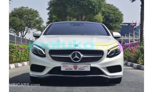 Acheter Import Voiture Mercedes-Benz 190 (W201) Blanc à Import - Dubai, Bandundu Acheter Import Voiture Mercedes-Benz 190 (W201) Blanc à Import - Dubai, Bandundu