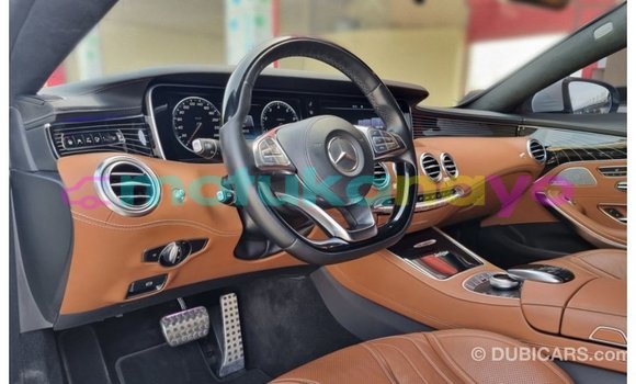 Buy Import Mercedes-Benz 190 (W201) White Car in Import - Dubai in Bandundu Buy Import Mercedes-Benz 190 (W201) White Car in Import - Dubai in Bandundu