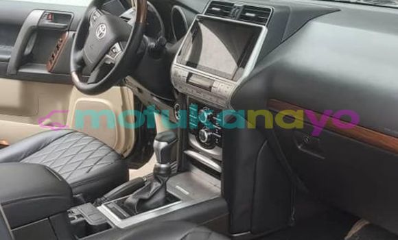 Acheter Occasion Voiture Toyota Land Cruiser Prado Noir à Kinshasa, Kinshasa Acheter Occasion Voiture Toyota Land Cruiser Prado Noir à Kinshasa, Kinshasa