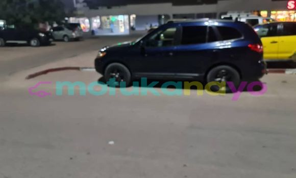 Acheter Occasion Voiture Hyundai Santa Fe Bleu à Kinshasa, Kinshasa Acheter Occasion Voiture Hyundai Santa Fe Bleu à Kinshasa, Kinshasa
