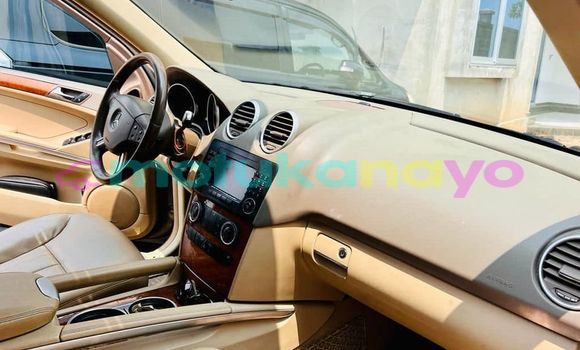 Acheter Occasion Voiture Mercedes‒Benz ML–Class Marron à Kinshasa, Kinshasa Acheter Occasion Voiture Mercedes‒Benz ML–Class Marron à Kinshasa, Kinshasa