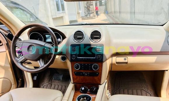 Acheter Occasion Voiture Mercedes‒Benz ML–Class Marron à Kinshasa, Kinshasa Acheter Occasion Voiture Mercedes‒Benz ML–Class Marron à Kinshasa, Kinshasa