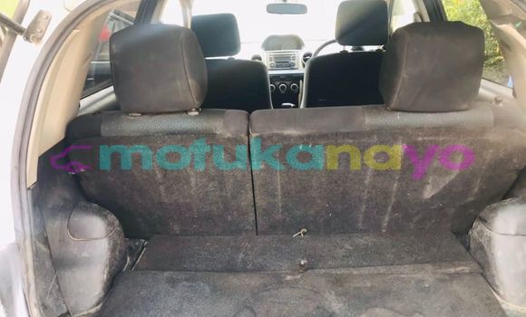 Buy Used Toyota Ist Silver Car in Kinshasa in Kinshasa Buy Used Toyota Ist Silver Car in Kinshasa in Kinshasa