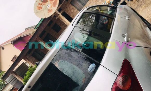 Buy Used Toyota Ist Silver Car in Kinshasa in Kinshasa Buy Used Toyota Ist Silver Car in Kinshasa in Kinshasa