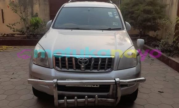 Buy Used Toyota Land Cruiser Prado Silver Car in Kinshasa in Kinshasa Buy Used Toyota Land Cruiser Prado Silver Car in Kinshasa in Kinshasa