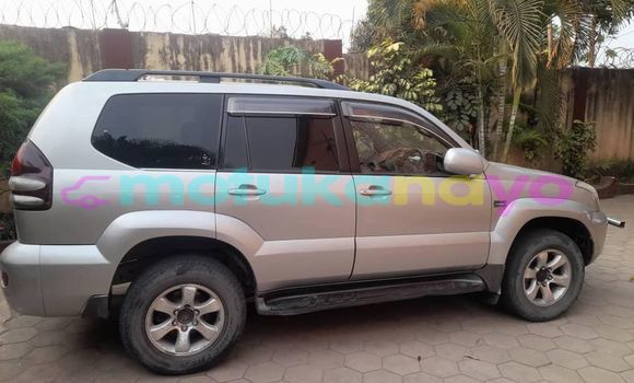 Buy Used Toyota Land Cruiser Prado Silver Car in Kinshasa in Kinshasa Buy Used Toyota Land Cruiser Prado Silver Car in Kinshasa in Kinshasa