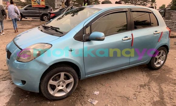 Acheter Occasion Voiture Toyota Vitz Bleu à Kinshasa, Kinshasa Acheter Occasion Voiture Toyota Vitz Bleu à Kinshasa, Kinshasa