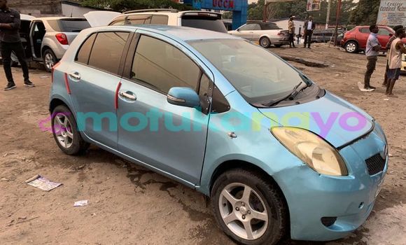 Acheter Occasion Voiture Toyota Vitz Bleu à Kinshasa, Kinshasa Acheter Occasion Voiture Toyota Vitz Bleu à Kinshasa, Kinshasa