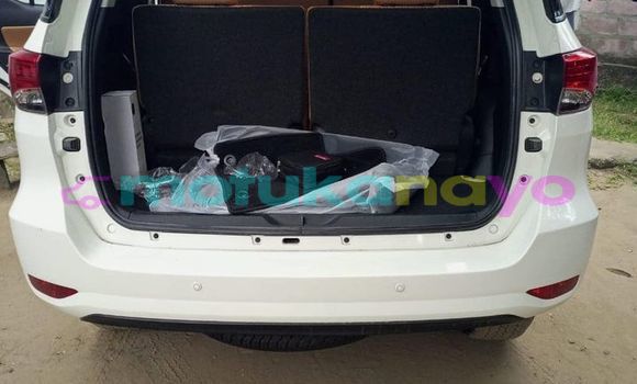 Buy Used Toyota Fortuner White Car in Kinshasa in Kinshasa Buy Used Toyota Fortuner White Car in Kinshasa in Kinshasa