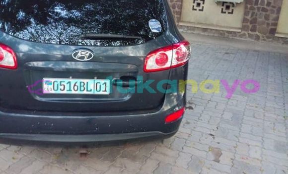 Acheter Occasion Voiture Hyundai Santa Fe Noir à Kinshasa, Kinshasa Acheter Occasion Voiture Hyundai Santa Fe Noir à Kinshasa, Kinshasa