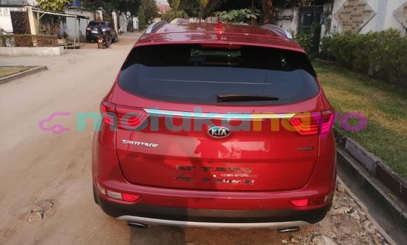 Buy Used Kia Sportage Red Car in Kinshasa in Kinshasa Buy Used Kia Sportage Red Car in Kinshasa in Kinshasa