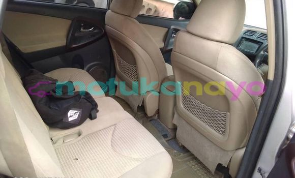 Buy Used Toyota Vanguard Silver Car in Kinshasa in Kinshasa Buy Used Toyota Vanguard Silver Car in Kinshasa in Kinshasa