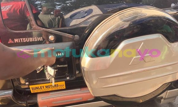 Acheter Occasion Voiture Mitsubishi Pajero Noir à Kinshasa, Kinshasa Acheter Occasion Voiture Mitsubishi Pajero Noir à Kinshasa, Kinshasa