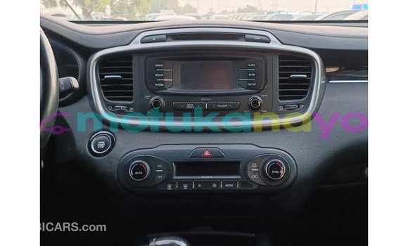Buy Import Kia Sorento Other Car in Import - Dubai in Bandundu Buy Import Kia Sorento Other Car in Import - Dubai in Bandundu