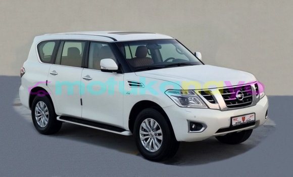 Buy Import Nissan Patrol White Car in Import - Dubai in Bandundu