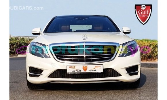 Acheter Import Voiture Mercedes-Benz 190 (W201) Blanc à Import - Dubai, Bandundu Acheter Import Voiture Mercedes-Benz 190 (W201) Blanc à Import - Dubai, Bandundu