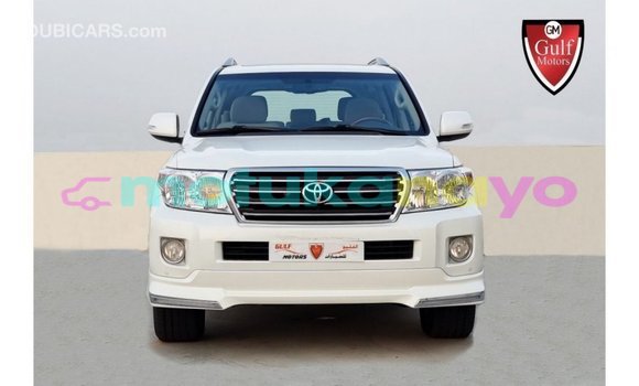 Buy Import Toyota Land Cruiser White Car in Import - Dubai in Bandundu Buy Import Toyota Land Cruiser White Car in Import - Dubai in Bandundu