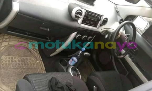 Buy Used Toyota Ist Silver Car in Kinshasa in Kinshasa Buy Used Toyota Ist Silver Car in Kinshasa in Kinshasa