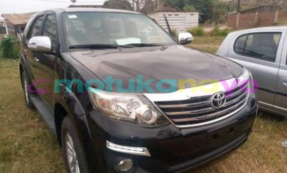 Acheter Occasion Voiture Toyota Fortuner Noir à Kinshasa, Kinshasa Acheter Occasion Voiture Toyota Fortuner Noir à Kinshasa, Kinshasa