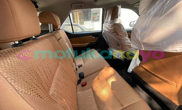 Buy Used Toyota Fortuner White Car in Kinshasa in Kinshasa Buy Used Toyota Fortuner White Car in Kinshasa in Kinshasa