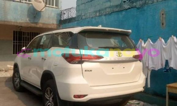 Buy Used Toyota Fortuner White Car in Kinshasa in Kinshasa Buy Used Toyota Fortuner White Car in Kinshasa in Kinshasa