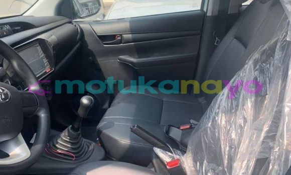 Buy Used Toyota Hilux White Car in Kinshasa in Kinshasa Buy Used Toyota Hilux White Car in Kinshasa in Kinshasa