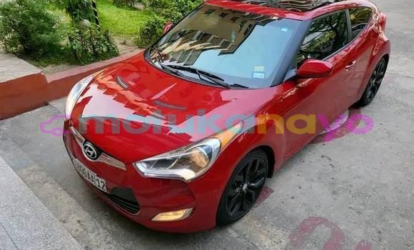 Buy Used Hyundai Veloster Red Car in Kinshasa in Kinshasa
