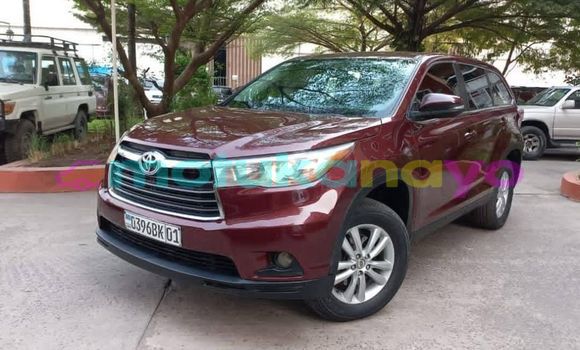 Acheter Occasion Voiture Toyota Highlander Rouge à Kinshasa, Kinshasa Acheter Occasion Voiture Toyota Highlander Rouge à Kinshasa, Kinshasa