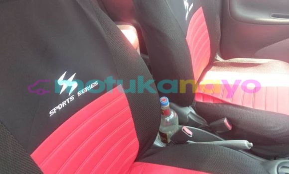 Acheter Occasion Voiture Toyota Vitz Rouge à Kinshasa, Kinshasa Acheter Occasion Voiture Toyota Vitz Rouge à Kinshasa, Kinshasa