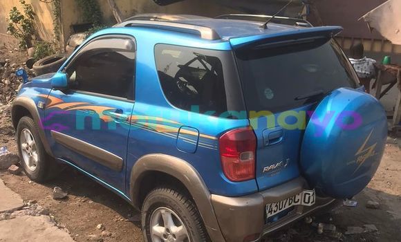 Acheter Occasion Voiture Toyota RAV4 Bleu à Kinshasa, Kinshasa Acheter Occasion Voiture Toyota RAV4 Bleu à Kinshasa, Kinshasa