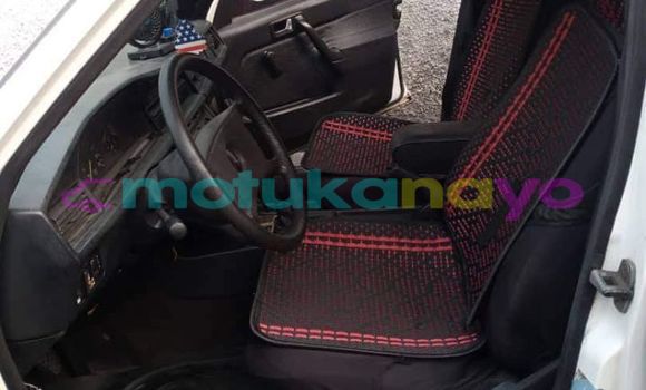 Buy Used Mercedes‒Benz C–Class White Car in Kinshasa in Kinshasa Buy Used Mercedes‒Benz C–Class White Car in Kinshasa in Kinshasa