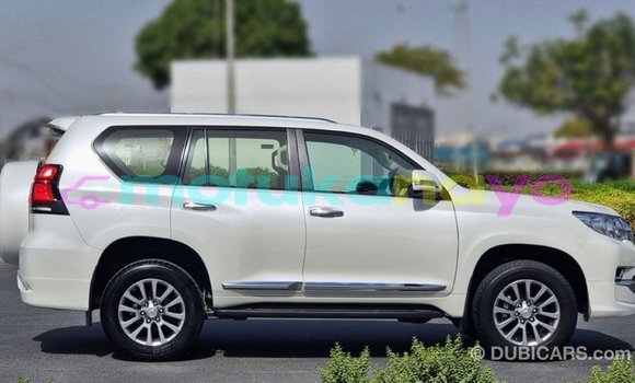 Acheter Import Voiture Toyota Prado Blanc à Import - Dubai, Bandundu Acheter Import Voiture Toyota Prado Blanc à Import - Dubai, Bandundu