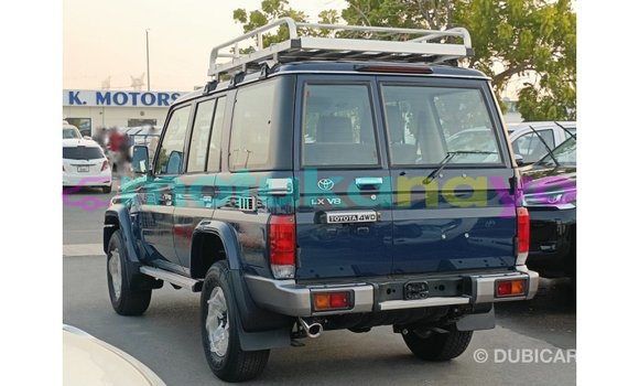 Buy Import Toyota Land Cruiser Blue Car in Import - Dubai in Bandundu Buy Import Toyota Land Cruiser Blue Car in Import - Dubai in Bandundu