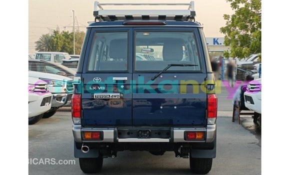 Buy Import Toyota Land Cruiser Blue Car in Import - Dubai in Bandundu Buy Import Toyota Land Cruiser Blue Car in Import - Dubai in Bandundu