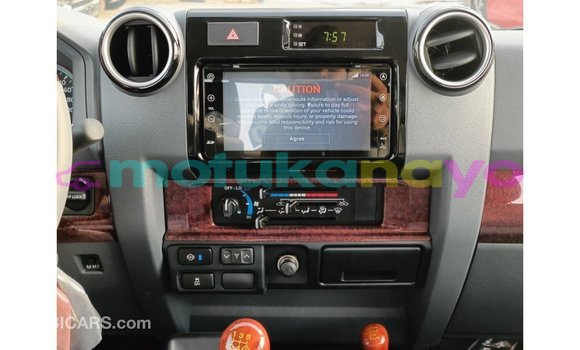 Buy Import Toyota Land Cruiser White Car in Import - Dubai in Bandundu Buy Import Toyota Land Cruiser White Car in Import - Dubai in Bandundu