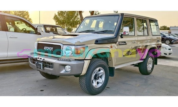 Buy Import Toyota Land Cruiser Beige Car in Import - Dubai in Bandundu Buy Import Toyota Land Cruiser Beige Car in Import - Dubai in Bandundu