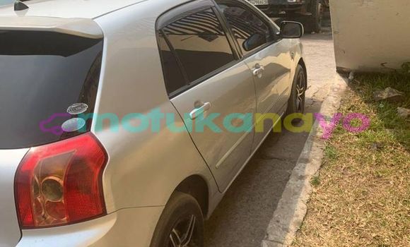Buy Used Toyota Runx Silver Car in Kinshasa in Kinshasa Buy Used Toyota Runx Silver Car in Kinshasa in Kinshasa